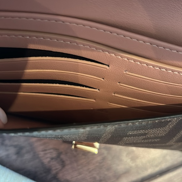 Authentic Gorgeous Timeless Fendi Peekaboo Crossbody Wallet on Chain - Picture 8 of 9